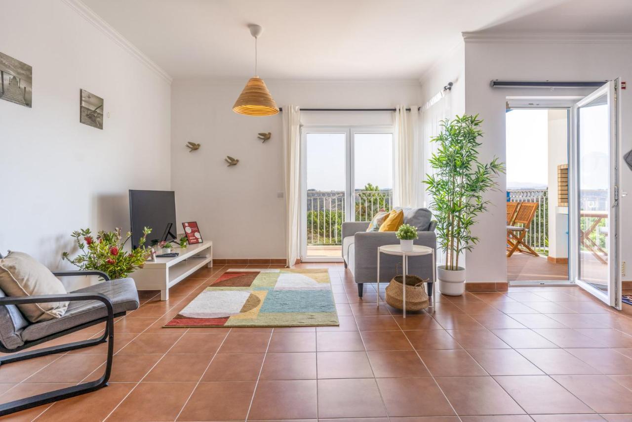 Beach & Nature Apartment - 2Bedroom Apt In Aljezur Extérieur photo